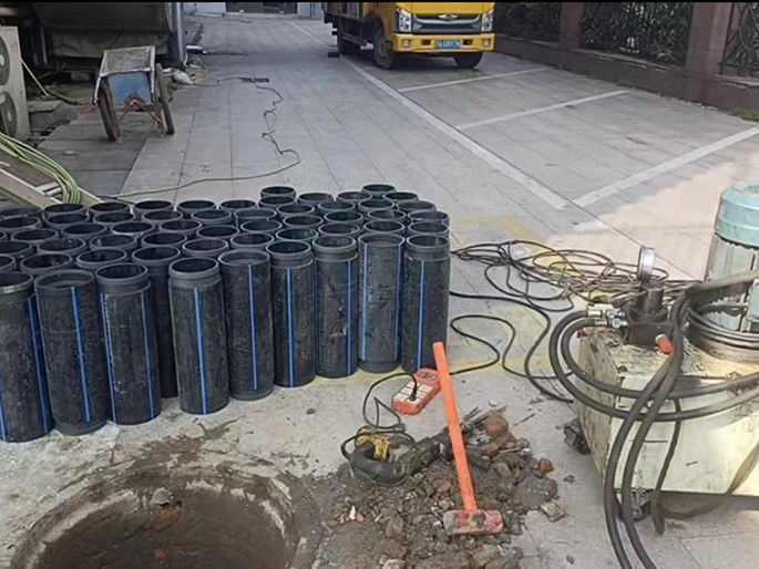 南县PE置换管厂家 DN315置换管 非开挖管短管置换